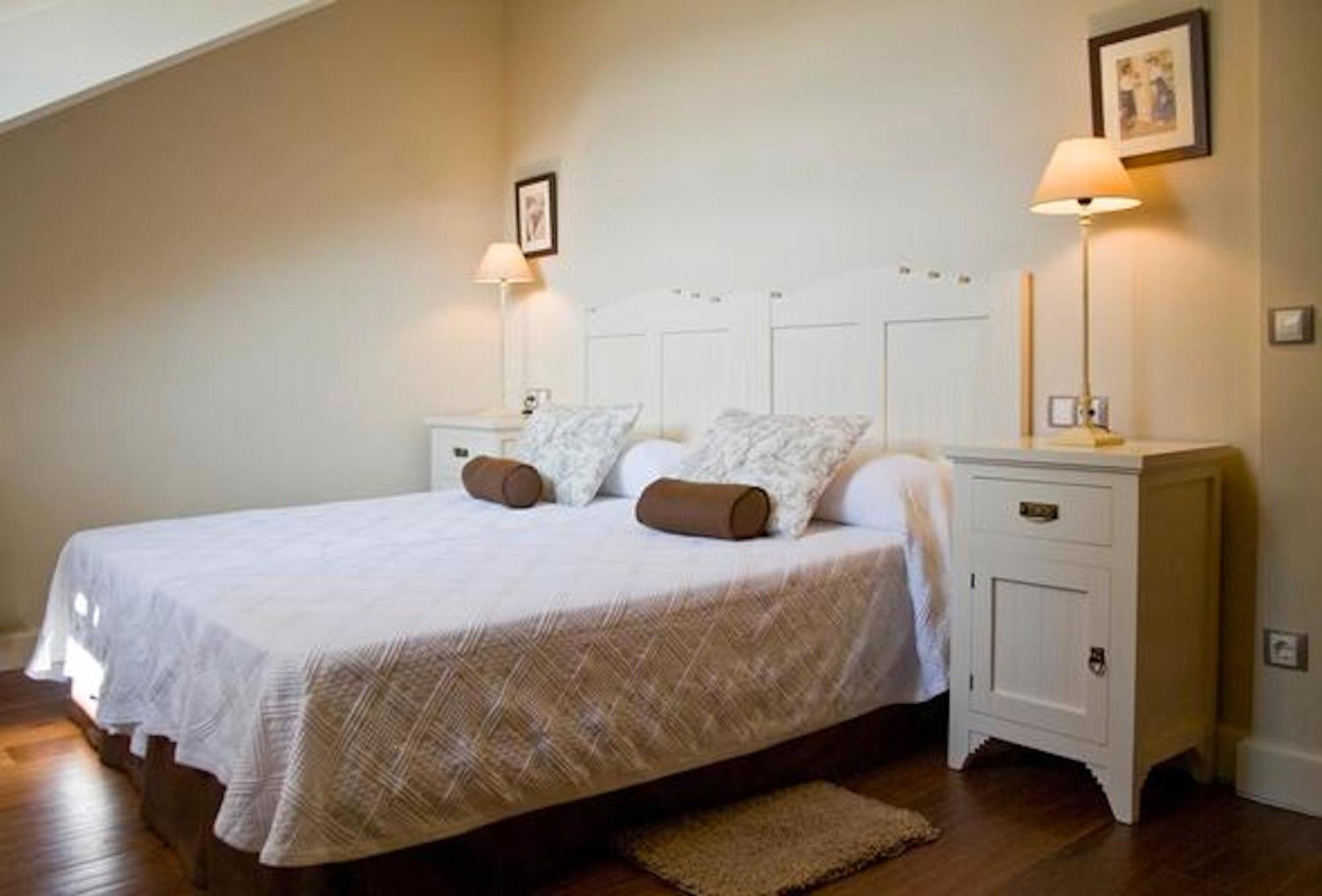 Las Casas Rurales Huerta San Benito Villamayor  部屋 写真