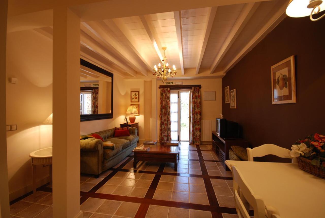 Las Casas Rurales Huerta San Benito Villamayor  エクステリア 写真
